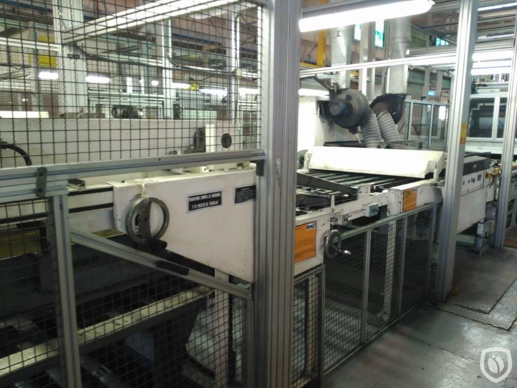 UV-oven and stacker